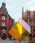 Farbwürfel vor dem alten Rathaus in Hannover, Sanford Wurmfeld, Foto: Schmid-Kirsch<br>